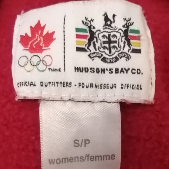 🇨🇦 HBC Team Canada Crested Hoodie, Red (Vancouver 2010) - Picture 7 of 9